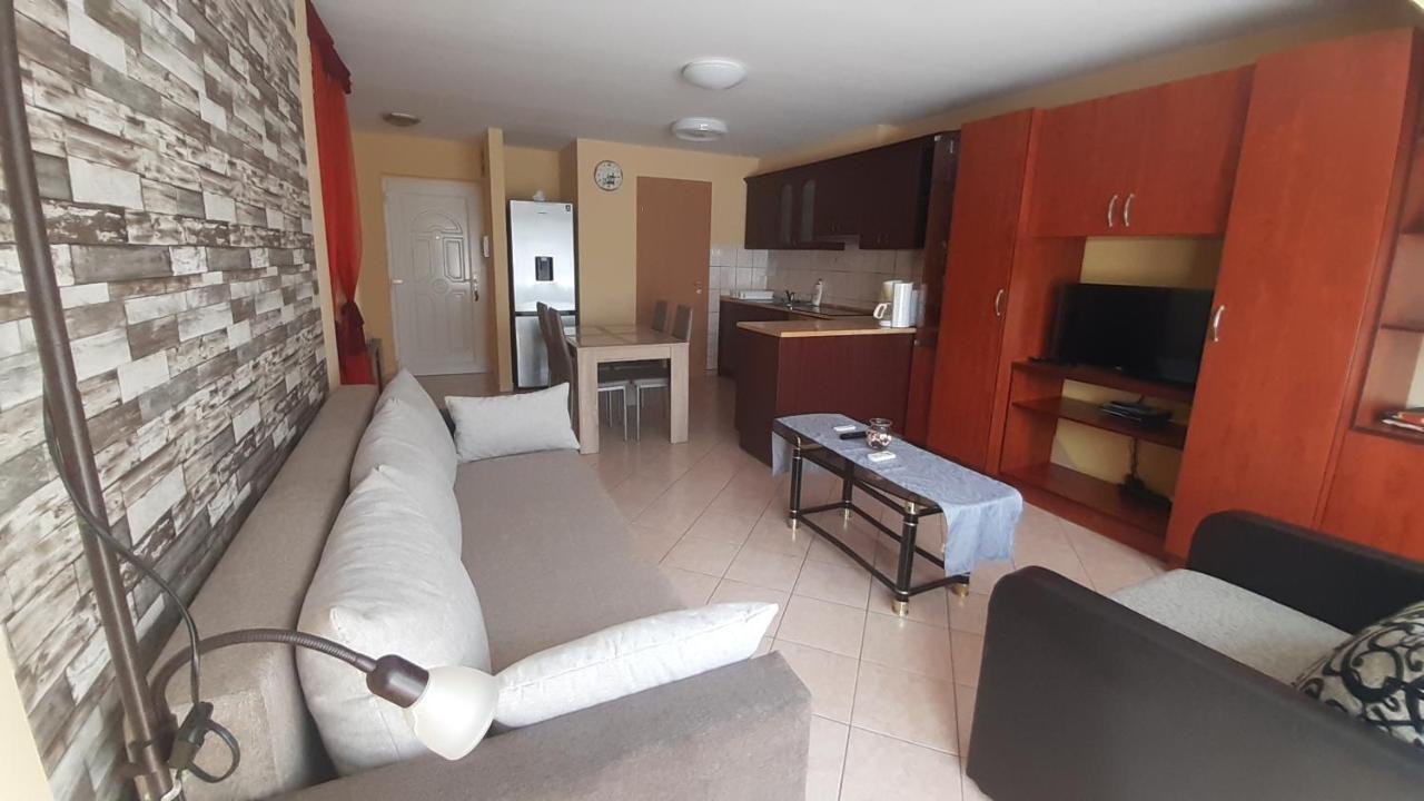 Elizabet Apartman A Belvarosban 索尔沃什 外观 照片